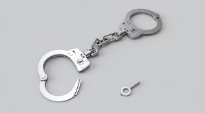 Хабар бойлером: на Львівщині поліцейського викрили на поборах