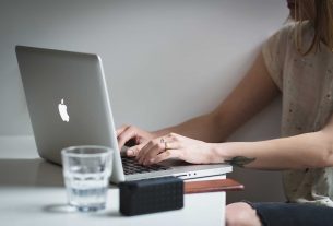 Как сутулость влияет на настроение и уверенность в себе — исследование